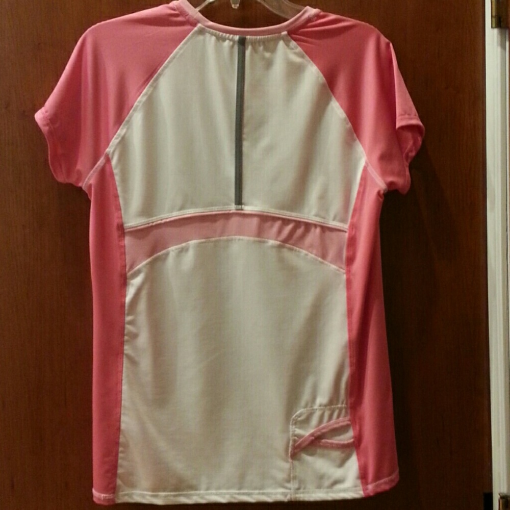 NWOT Tennis Shirt Women's - Picture 4 of 8